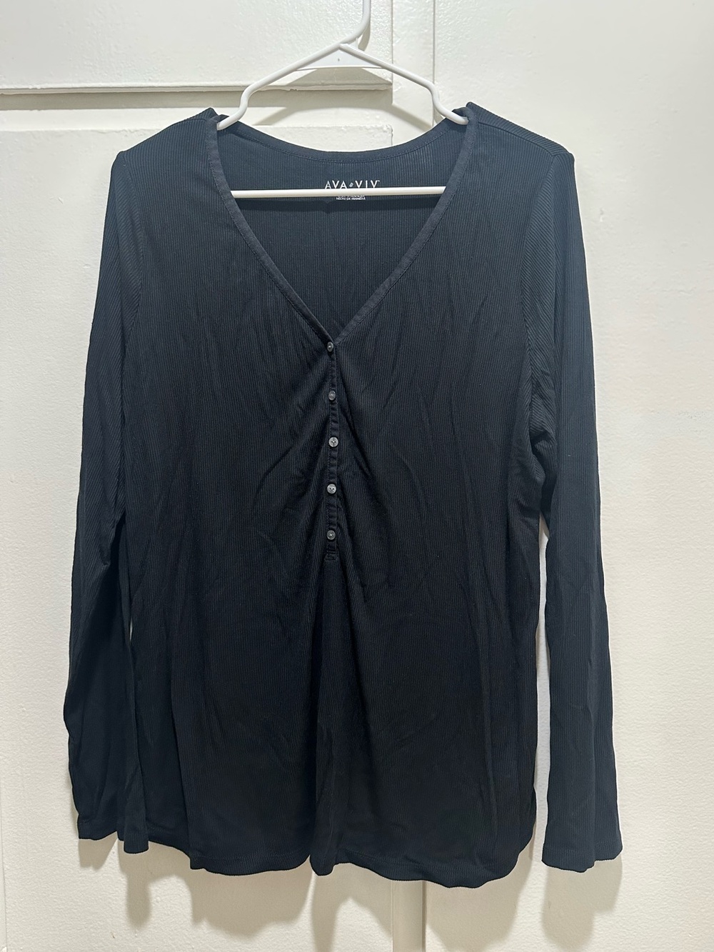 Ava & Viv Black Long-Sleeve V-Neck Button-Front Top
